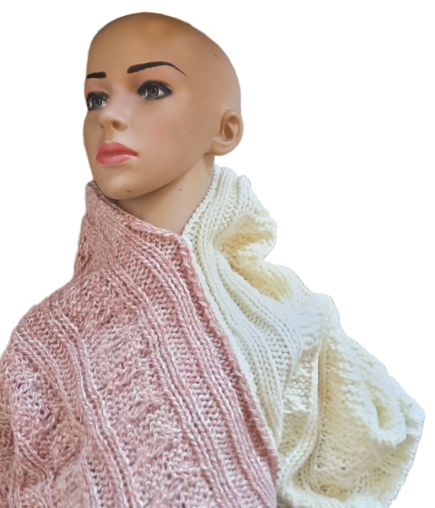 Strick - Poncho in Rosa – Warm & Vielseitig für die Übergangszeit - Folad Home & Style