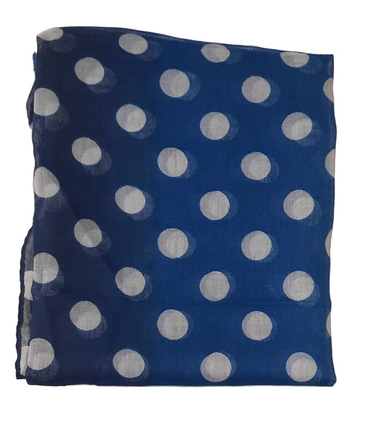Punkteschal in Blau für den Frühling/ Sommer - Folad Home & Style