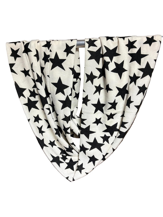 Schal Weiß mit schwarzen Sternen – Leicht & Luftig