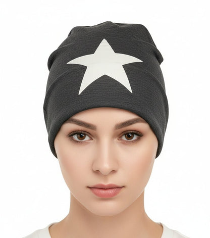 Beanie mit Sternapplikation – Unisex Wintermütze - Folad Home & Style