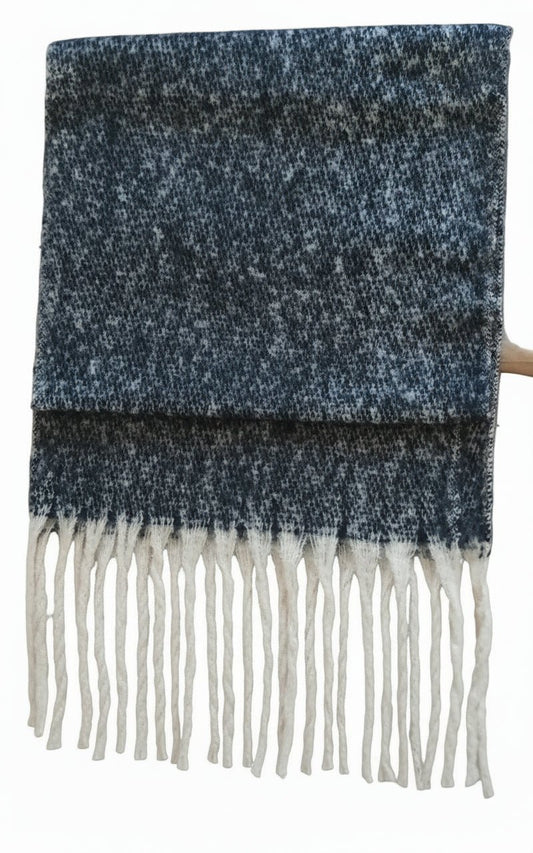Winterschal Dunkelblau meliert mit Fransen – Warm & Flauschig - Folad Home & Style