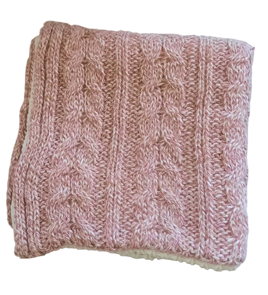Strick - Poncho in Rosa – Warm & Vielseitig für die Übergangszeit - Folad Home & Style