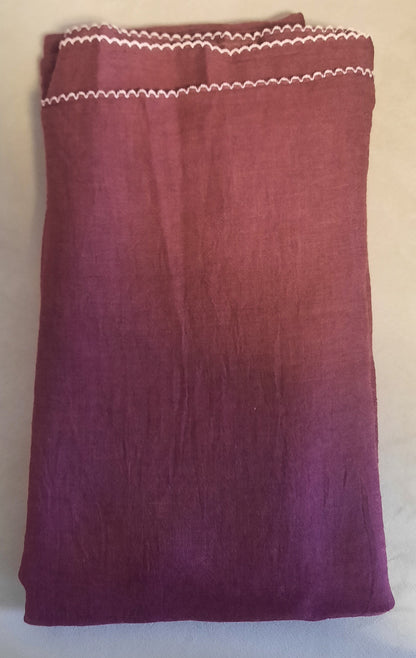 Schal mit weißer Umkettelung, 140x220cm