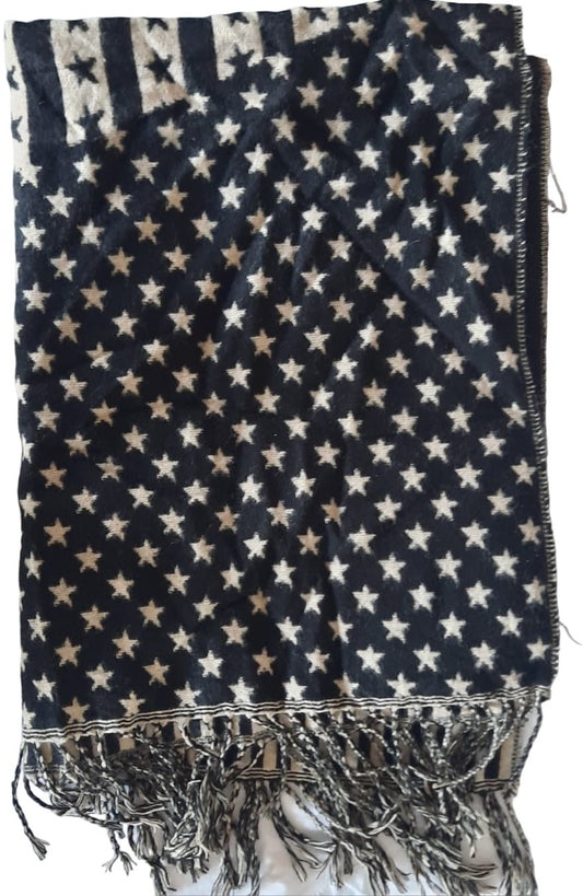Wendeschal Schwarz mit Sternen – Vielseitig & Warm - Folad Home & Style