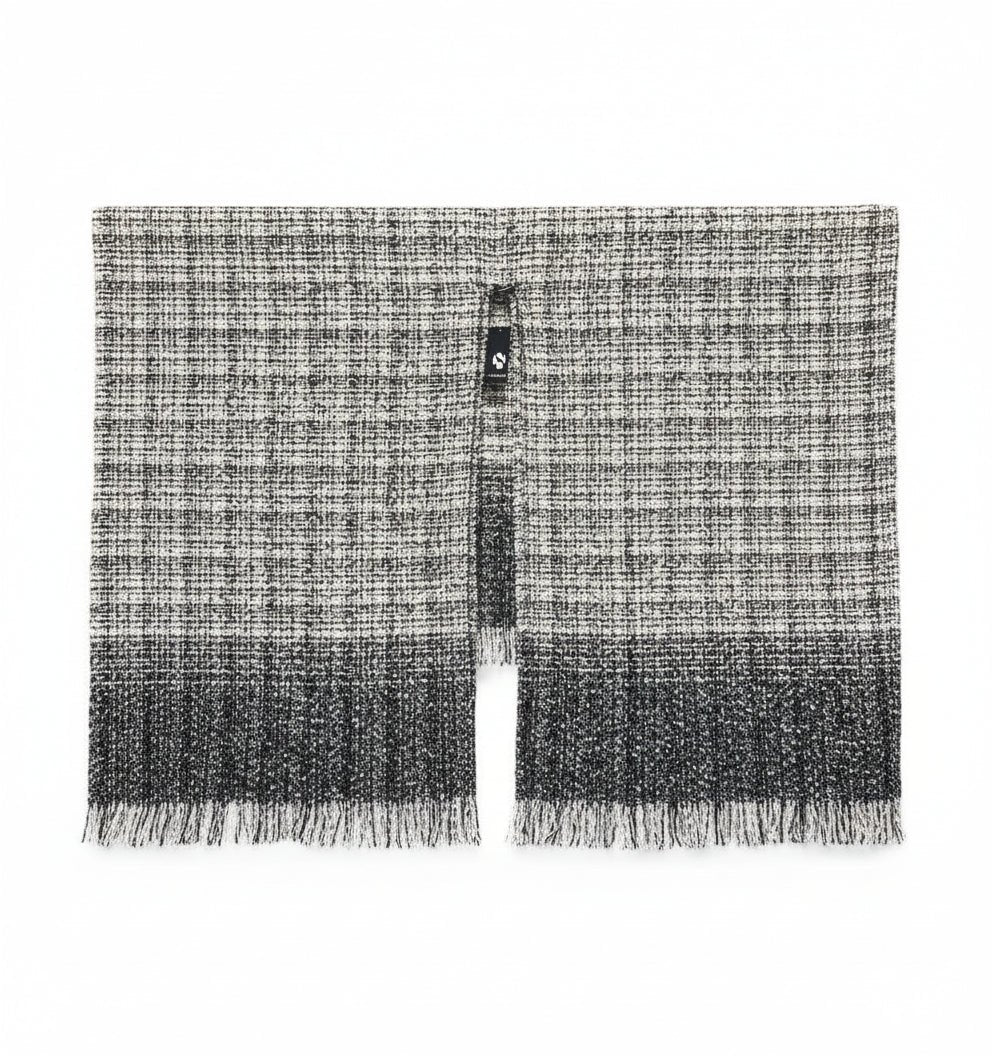 Flauschiger Poncho Schwarz - Grau – Warm & Stylisch für Winter - Folad Home & Style