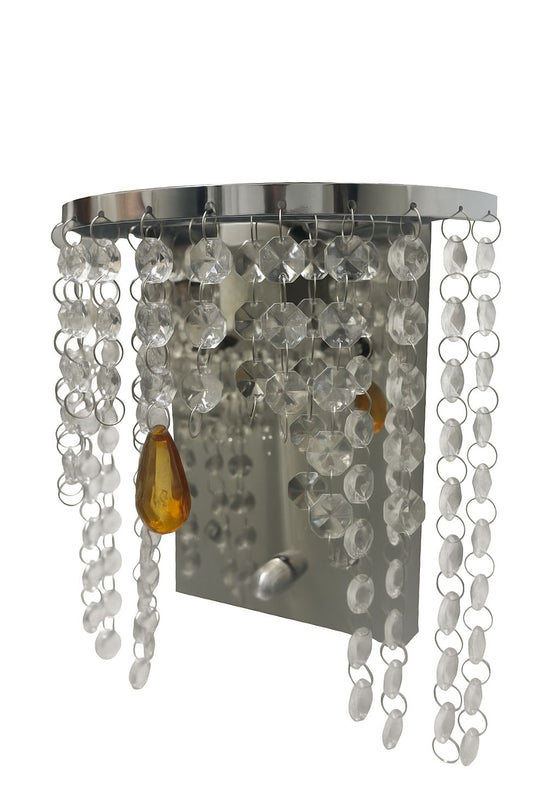 Silberfarbene Wandleuchte mit Kristallhängern, Detailansicht
