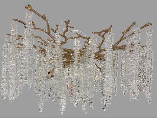 Exquisite Lampe, Goldfarben mit langen Glashänger